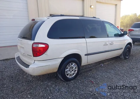 2002 Dodge Caravan Sport from USA, damaged, VIN 2B4GP44352R688220